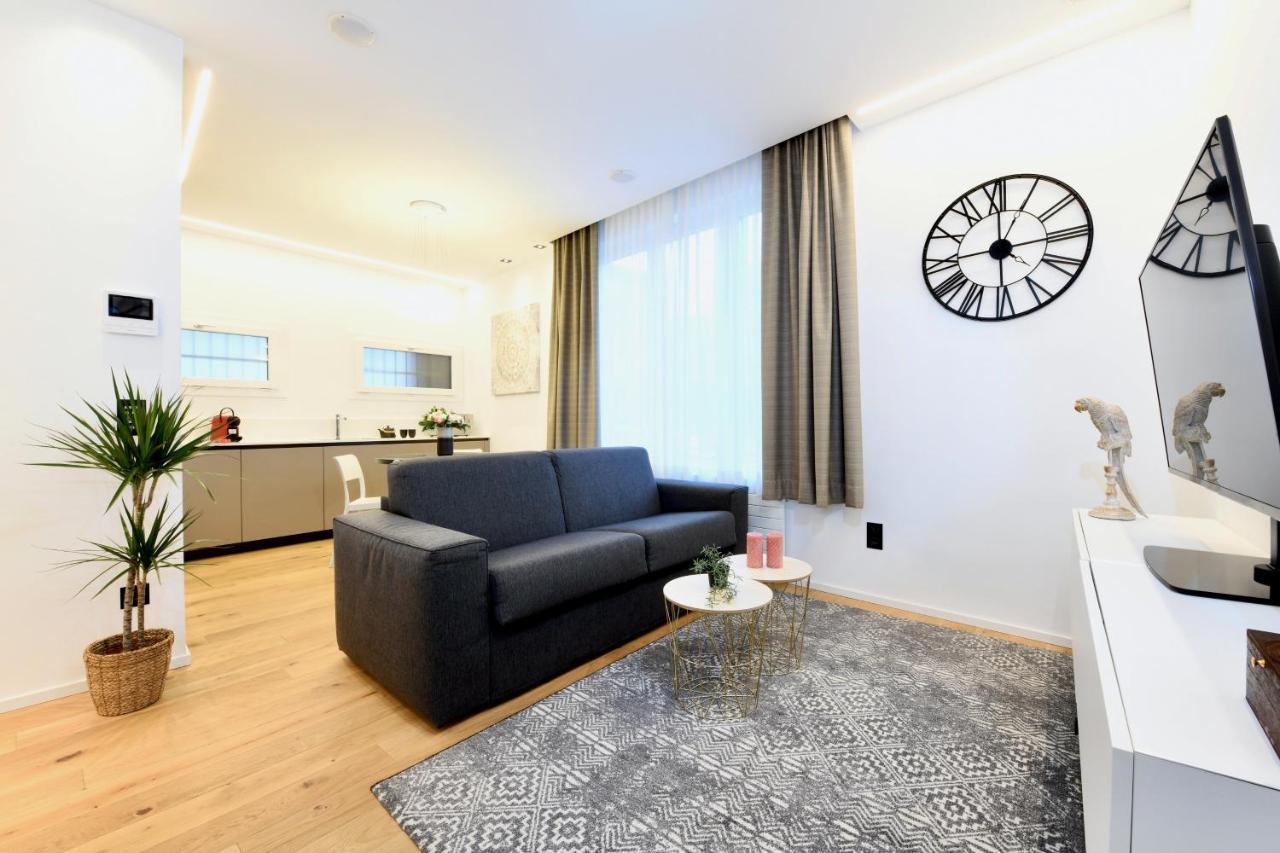 Lake Modern Suites - Free Parking ลูกาโน ภายนอก รูปภาพ